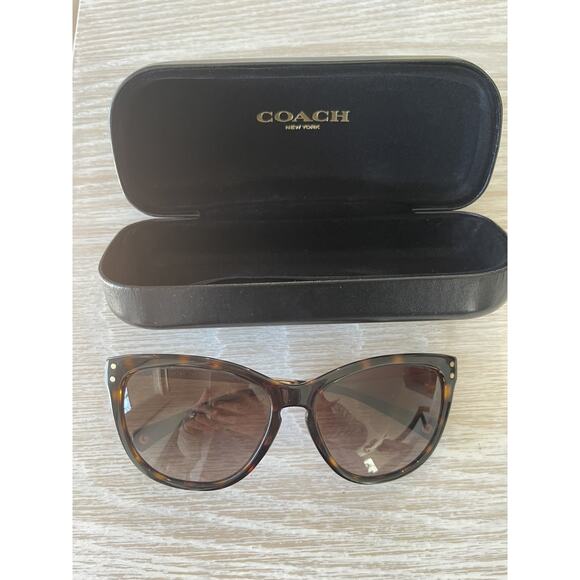 Coach HC8084 (L072 CELIA) Sunglasses 517013 Dark Tortoise‎ / Gold Frame 57 mm - Picture 3 of 9